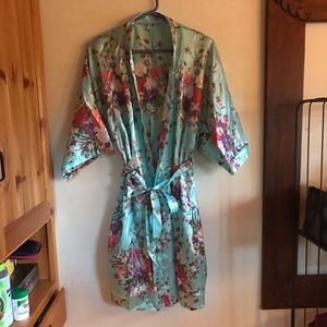 Bridesmaid robe - mint